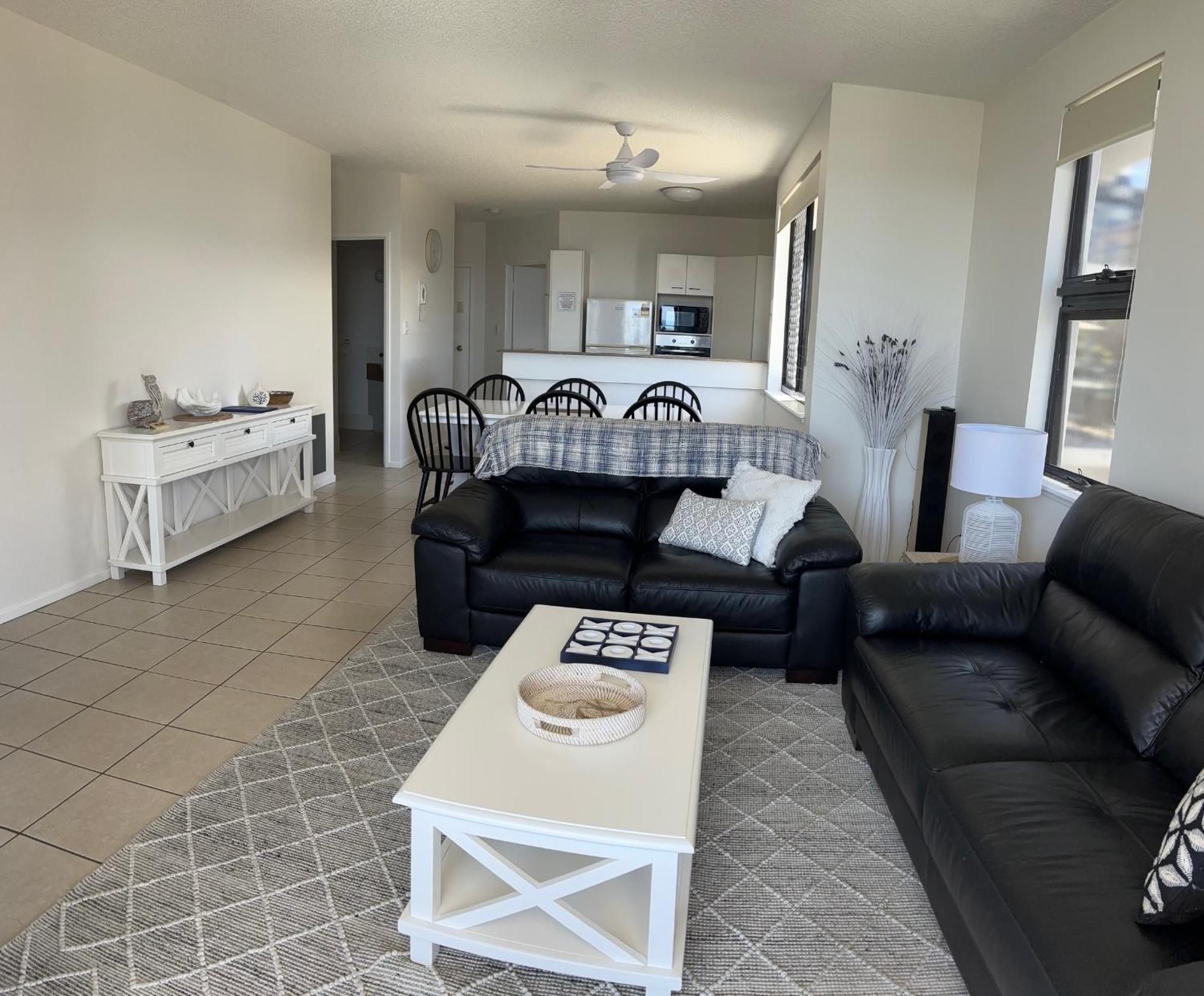Kings Row Apartments Caloundra Dış mekan fotoğraf