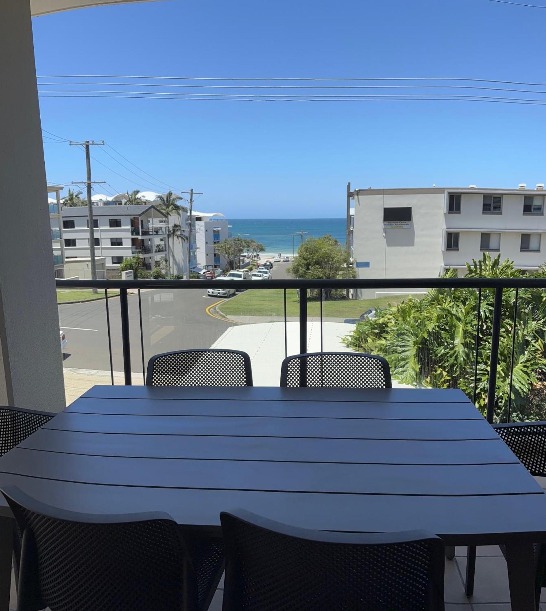 Kings Row Apartments Caloundra Dış mekan fotoğraf