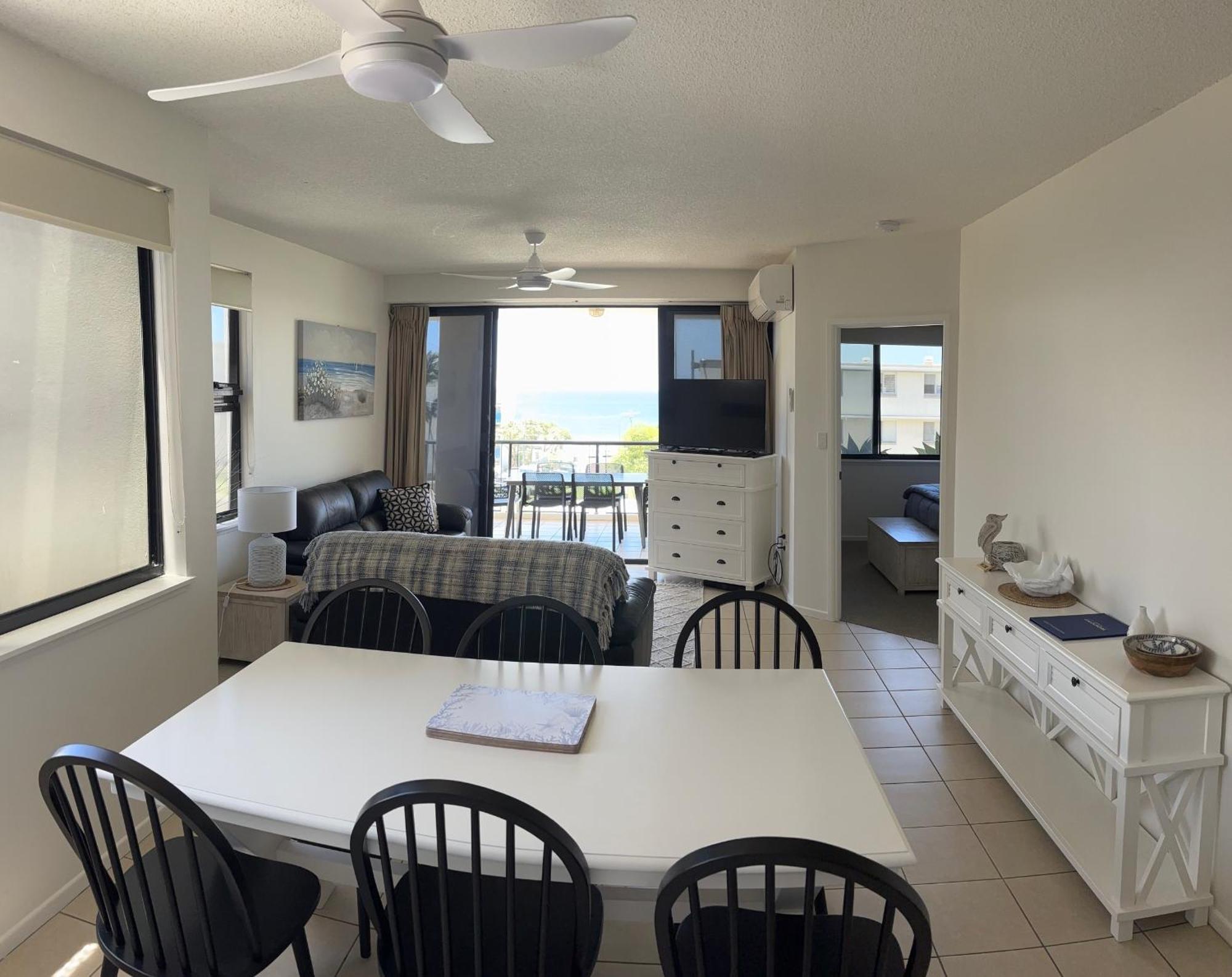 Kings Row Apartments Caloundra Dış mekan fotoğraf
